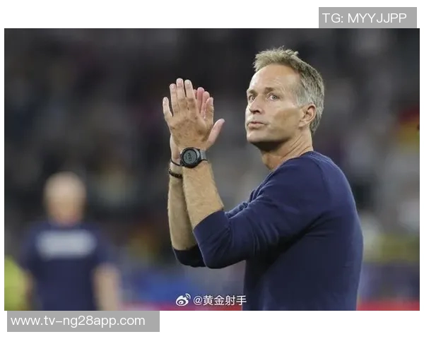 勒沃库森因旅途不顺延误数小时抵达曼彻斯特备战比赛