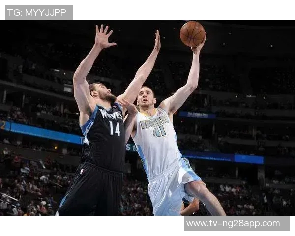 乐福替补表现出色13投7中三分3中8贡献17分并积极防守送出3次封盖